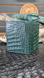 CUSTOM EMERALD GREEN PASSPORT LEATHER WALLET 💯 ORIGINAL / CARTERA DE PASAPORTE DE COCODRILO VERDE 💯 ORIGINAL