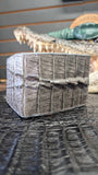 GRAY CROCODILE TAIL LEATHER WALLET / CARTERA DE COLA DE COCODRILO GRIS
